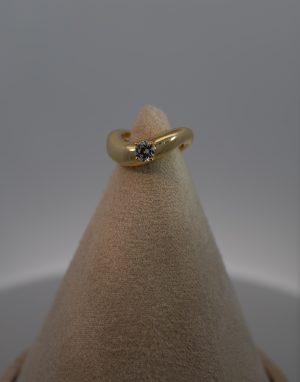 WAVE DOME STONE RING - Image 2