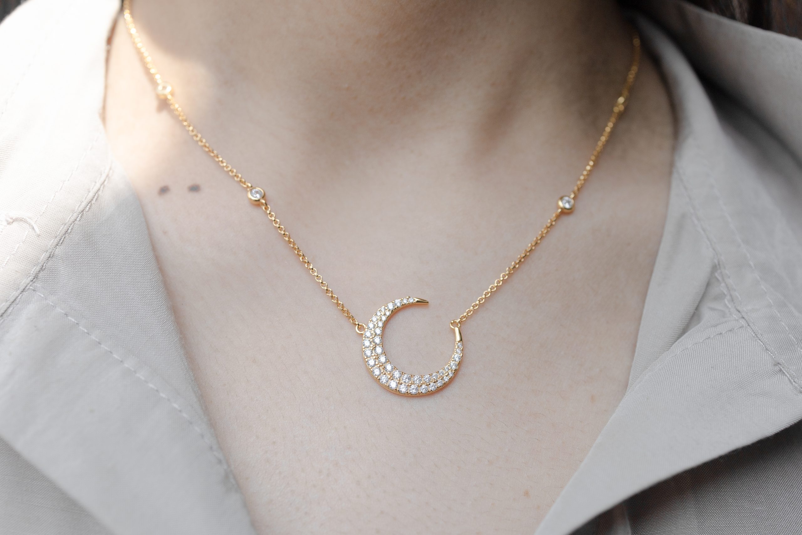 PAVE CRESCENT MOON NECKLACE - Image 3