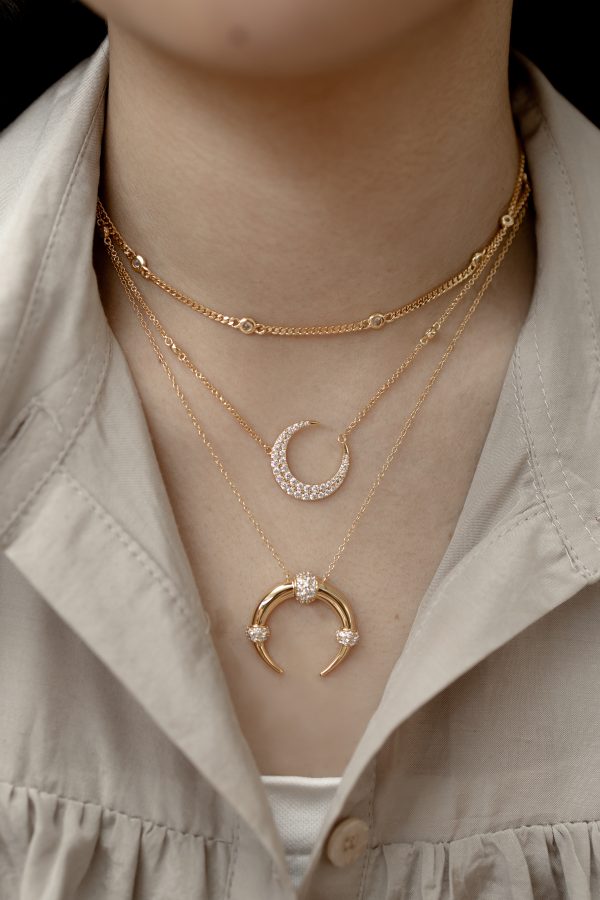 FLOATING BEZEL CURB CHAIN CHOKER NECKLACE
