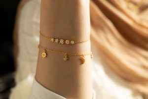 GRADUATED BEZEL CHAIN BRACELET - Image 3