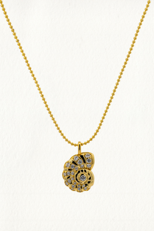 SPARKLING SEASHELL NECKLACE - Image 1
