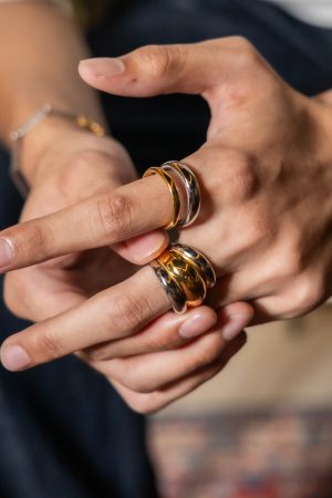 LAYERED TWO TONE RIBBED RING - Image 2