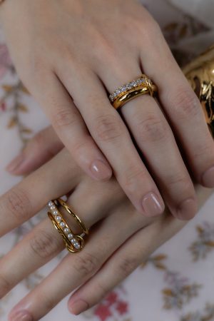 LINKED PEARL THREE BAND RING - Image 2