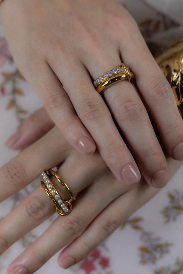 LINKED PEARL THREE BAND RING