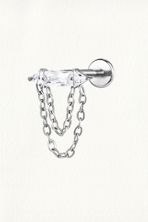 BAGUETTE TRIANGLE ENDS THREADED STUD EARRING